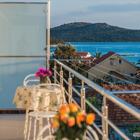 Apartmani Aria Rogoznica  Esterno foto
