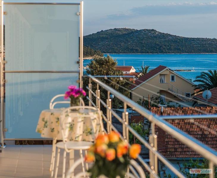Apartmani Aria Rogoznica  Esterno foto