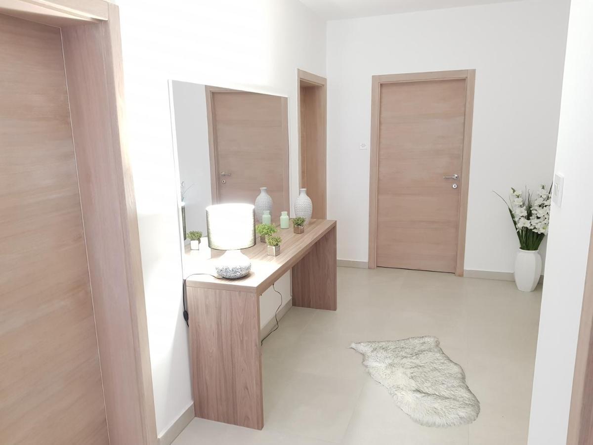 Apartmani Aria Rogoznica  Esterno foto