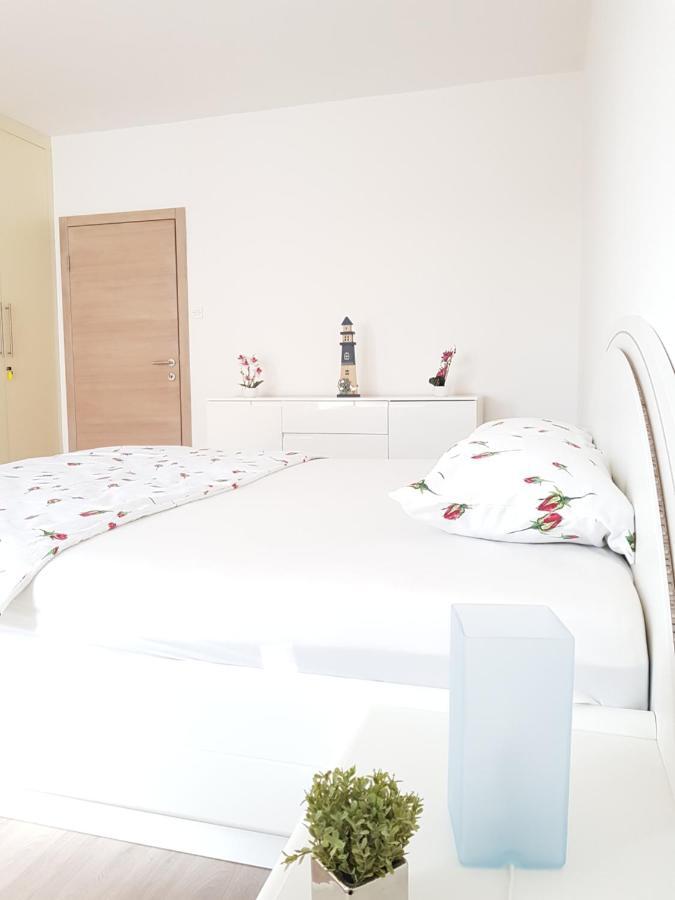 Apartmani Aria Rogoznica  Esterno foto