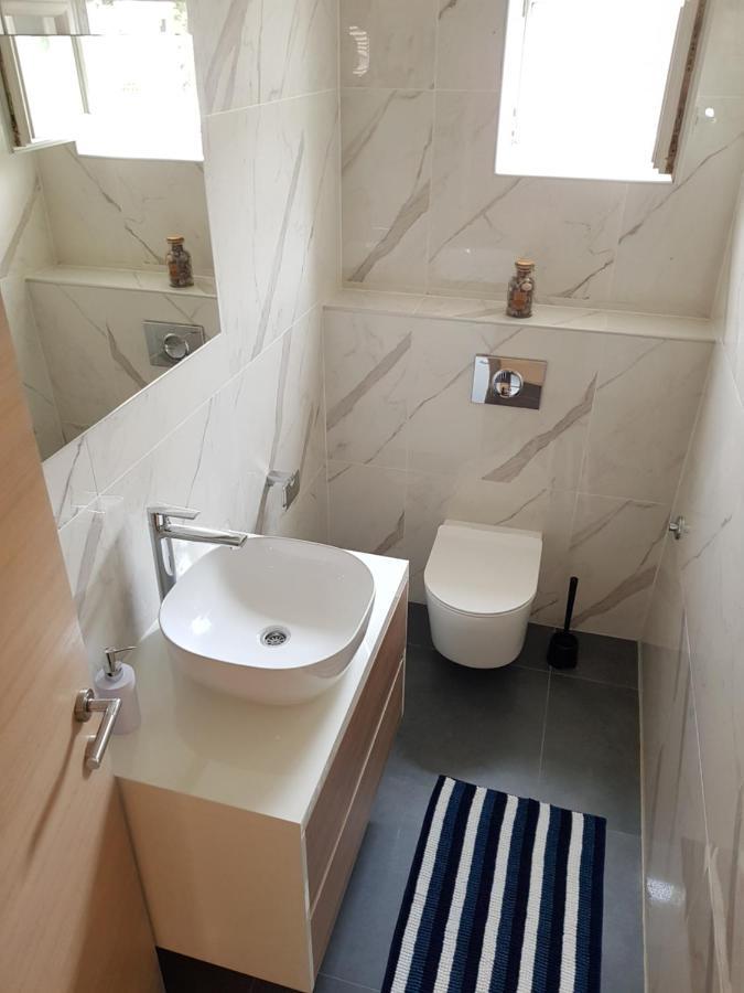 Apartmani Aria Rogoznica  Esterno foto